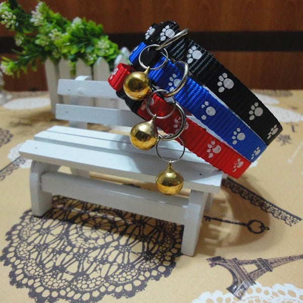 Winter Adjustable Nylon Pet Small Dog Puppy Cat Collar Tinkle Bell Footprint