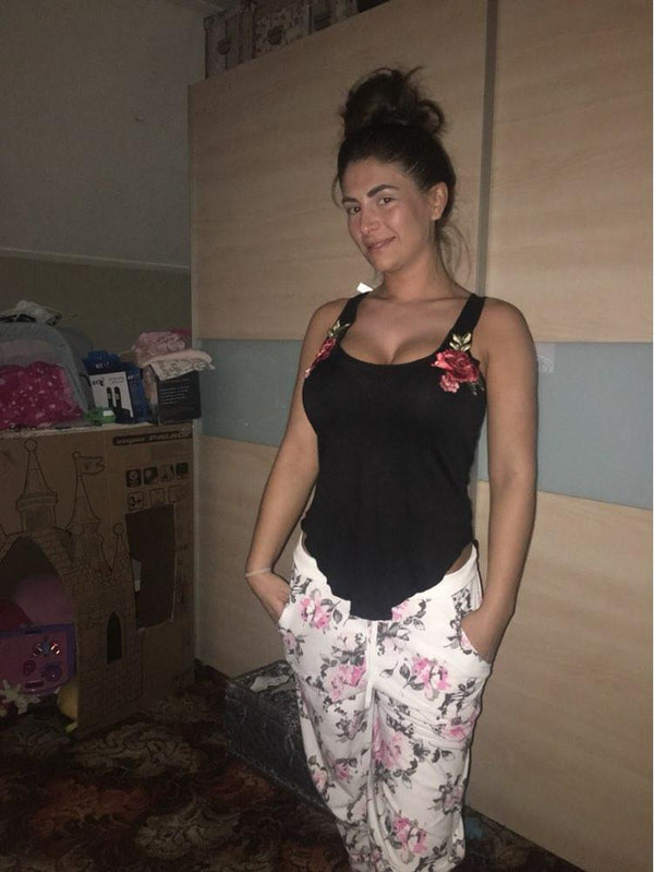 Fashion Sexy Black Tank Top Women cotton Floral patch in Embroidery vest Deep V Neck Sleeveless Tops summer Beachwear Tops white