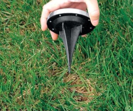 Solar Powered LED Disk Light Outdoor Garden (4 Packs)