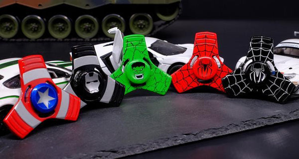 Captain America Hand Spinner Super Hero EDC Metal Tri Fidget Spiner Superman Batman Spiderman Batman Iron Man Finger Gyro Toys